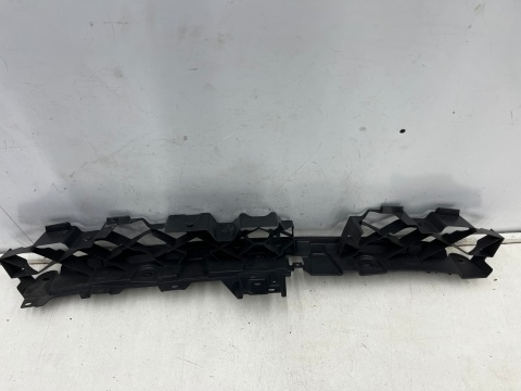 Ślizg Citroen C4 III 20r.- tylny środkowy wspornik mocowanie zderzaka wzmocnienie absorber plastikowy 9830703680