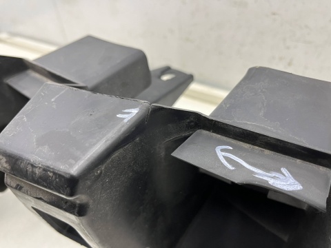 Ślizg Dacia Lodgy 12-21r. prawe tylne mocowanie zderzaka wspornik absorber prawy tył 850927534r