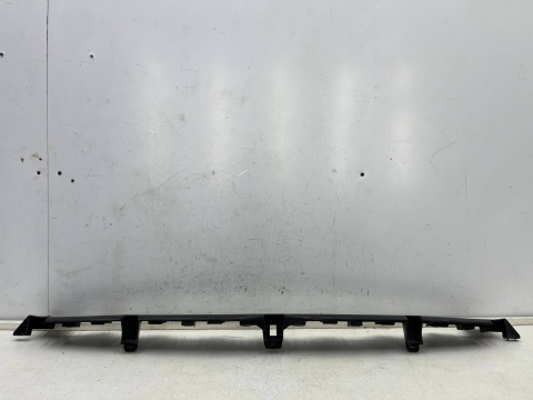 Ślizg Seat Leon III 5f KOMBI 12-16r. tylne środkowe GÓRNE mocowanie wspornik uchwyt zderzaka 5f9807511