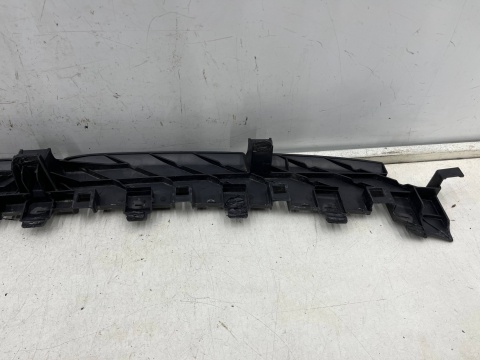 Ślizg Seat Leon III 5f KOMBI 12-16r. tylne środkowe GÓRNE mocowanie wspornik uchwyt zderzaka 5f9807511