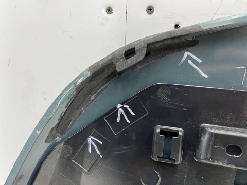 Spoiler BMW X1 U11 22r.- lotka na dach klapy bagażnika nakładka 7011131