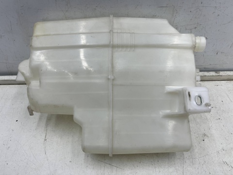 Zbiorniczek spryskiwaczy Mazda CX-5 II CX5 II KB 17r.- zbiornik na płyn do szyby bez silniczków kd3567480