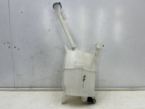 Zbiorniczek spryskiwaczy Nissan X-Trail III T32 Rogue 13-21r. zbiornik na płyn do szyby dwie pompki silniczka