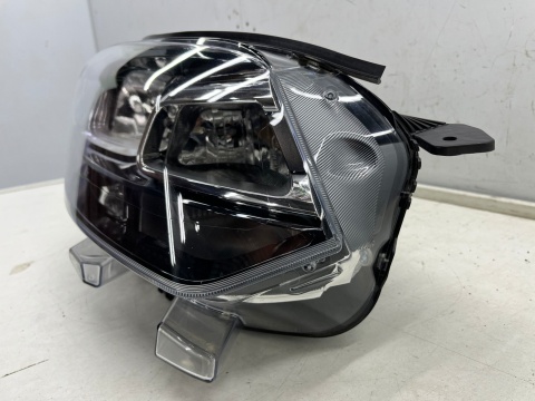 Lampa reflektor Citroen Jumpy SpaceTourer Scudo Ulysse Vivaro C Zafira Life 16-23r. prawa przednia Europa oryginal 9808567680