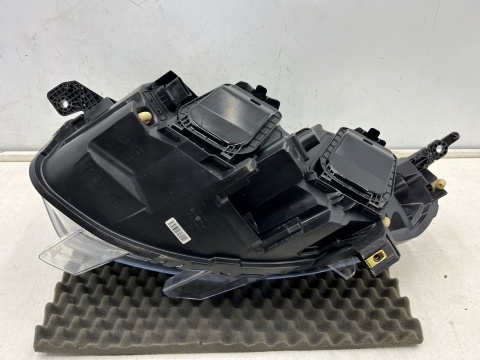 Lampa reflektor Citroen Jumpy SpaceTourer Scudo Ulysse Vivaro C Zafira Life 16-23r. prawa przednia Europa oryginal 9808567680