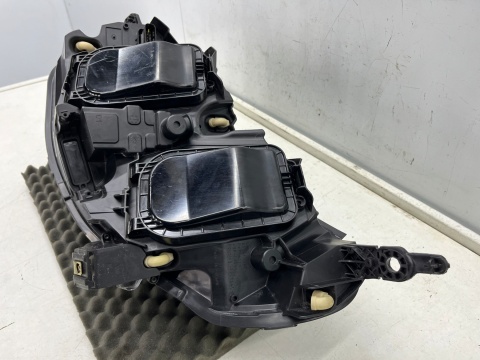 Lampa reflektor Citroen Jumpy SpaceTourer Scudo Ulysse Vivaro C Zafira Life 16-23r. prawa przednia Europa oryginal 9808567680