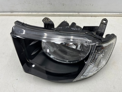 Lampa reflektor Mitsubishi L200 KA KB 05-10r. LEWA przednia H4 oryginalna lewy przód EU 8301b461