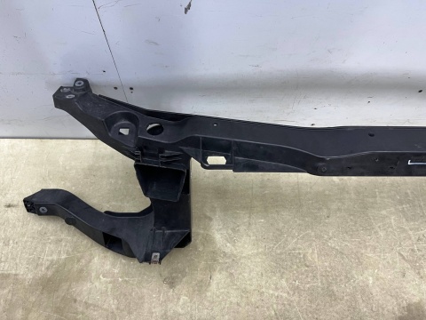 Pas przedni Mercedes Vito w447 14r.- wzmocnienie górne ramka okular oryginalne a4478801103