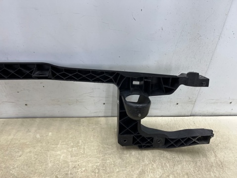 Pas przedni Mercedes Vito w447 14r.- wzmocnienie górne ramka okular oryginalne a4478801103