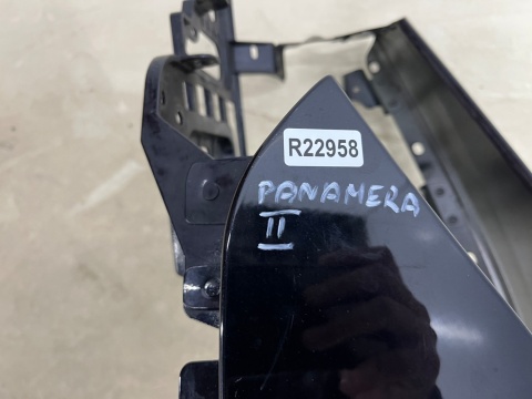 Błotnik Porsche Panamera 971 2 II 16-23r. lewy przedni lewy przód 971821111A