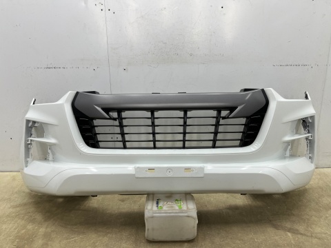 Zderzak przedni Isuzu D-Max DMax 3 III 20-24r. Przedlift przód  