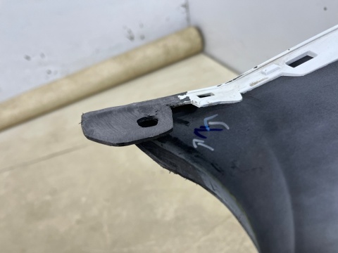 Zderzak przedni Isuzu D-Max DMax 3 III 20-24r. Przedlift przód  