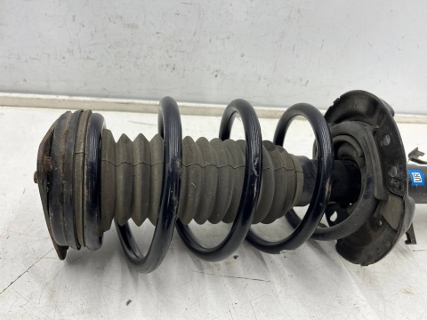 Amortyzator Nissan X-Trail III T32 Rogue 13-21r. DIESEL przedni PRAWY mcpherson sprężyna prawy przód 534024cb1e