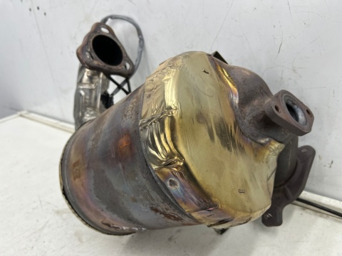 Katalizator Renault Qashqai Kadjar X-Trail Rogue Kadjar Qashqai 1.6 dCi 96 kW 130km R9M E 414 diesel oryginalny 208a06933r