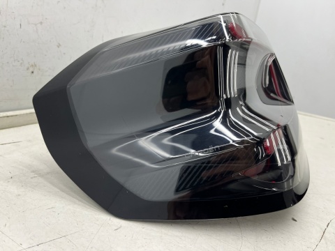 Lampa Citroen C3 IV e-C3 24r.- LEWA tylna ciemna czerwona w błotnik oryginalna lewy tył EUROPA 9845602580