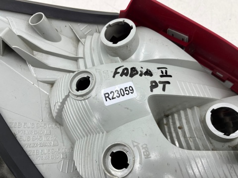 Lampa Skoda Fabia 2 II Kombi HB 5j 07-14r. PRAWA tylna w błotnik oryginalna prawy tył EUROPA 5j6945096