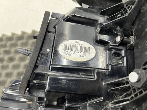 Lampa VW Tiguan 2 II 5na 16-20r. przedlift PRAWA tylna LED w błotnik oryginalna prawy tył EUROPA 5na945208f