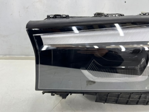 Lampa reflektor BMW 5 G30 G31 M5 F90 20-23r. LIFT LCI lewa przednia FULL BMW LED Europa oryginal lewy przód 8495279