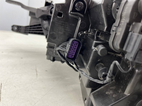 Lampa reflektor MG ZS lift 19r.- MG ZS EV lift 21r.- PRAWA przednia full LED prawy przód 11 pin EUROPA a00005r0200