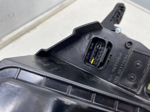 Lampa reflektor Peugeot Expert 3 III + Traveller 16-23r. LEWA  przednia zwykła H7 H1 lewy przód Europa oryginalna 9808572680