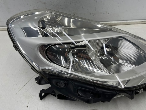 Lampa reflektor Renault Clio 3 III Lift 09-15r. prawa przednia zwykła prawy przód Europa oryginalna 8200892495