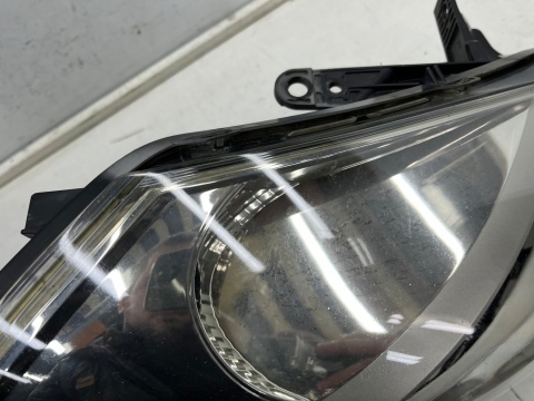Lampa reflektor Renault Clio 3 III Lift 09-15r. prawa przednia zwykła prawy przód Europa oryginalna 8200892495
