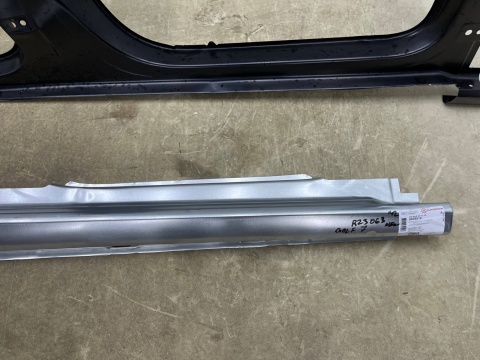 Poszycie VW Golf 7 VII 12-17r. PRAWY próg bok poszycie słupek A B rama drzwi ĆWIARTKA NOWY oryginalny 5g4809606d