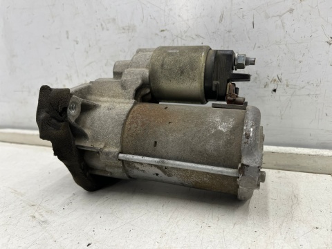 Rozrusznik Renault Kadjar Scenic Trafic Megane Vivaro Qashqai X-trail Talento 1.6 dCi 233008131r 0001170621