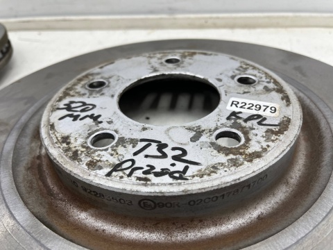 Tarcze hamulcowe Nissan X-Trail III T32 Rogue Koleos II 13-21r. 4x4 przednie 320mm. tarcza przód KOMPLET Textar 92283503