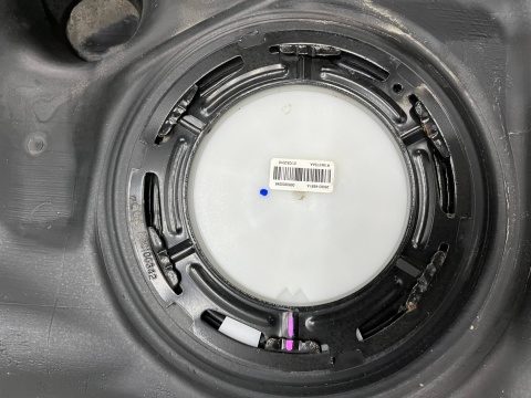 Zbiornik paliwa Nissan X-Trail III T32 Rogue 13-21r. DIESEL bak bez pompy