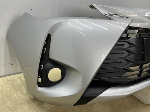 Zderzak przedni Toyota Yaris 3 III 17-20r. Lift przód 52119-0DA40
