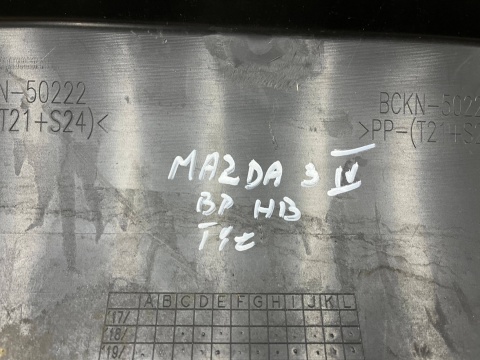 Zderzak tylny Mazda 3 IV BP 19r.- HB Hatchback tył 4XPDC BOS1-50221