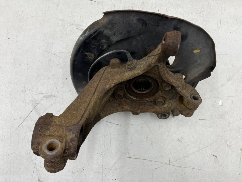 Zwrotnica Nissan X-Trail III T32 Rogue 13-21r. DIESEL piasta prawa przednia czujnik ABS prawy przód