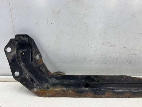 Belka zderzaka Nissan X-Trail III T32 Rogue 13-21r. przednie dolne wzmocnienie pasa przedniego dolna belka chłodnicy przód