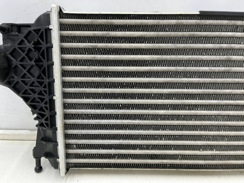Chłodnica powietrza Mercedes ML GLE w166 GLE Coupe c292 GL GLS x166 11r.- 3.0 CDi intercooler oryginał a0995000600