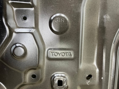 Drzwi Toyota RAV 4 XA50 Suzuki Across 18-26r. prawe tylne prawy tył