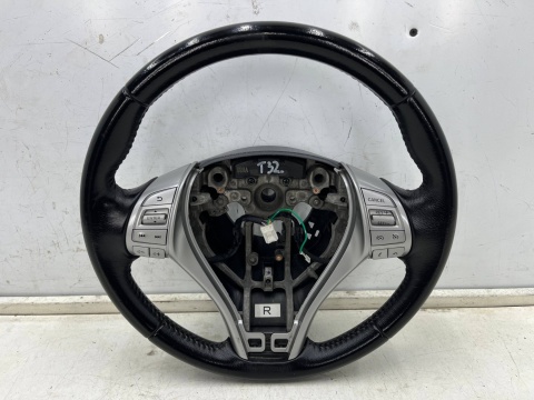 Kierownica Nissan X-Trail III T32 Rogue Qashqai J11 13-17r. przedlift multifunkcyjna skórzana skóra