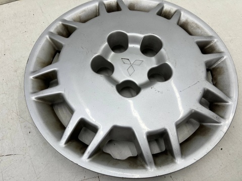 Kołpak Mitsubishi Space Wagon 3 III 98-04r. 15 cali r15 oryginalny mr316166