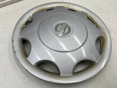 Kołpak Nissan 14 cali r14 jedna sztuka art20614