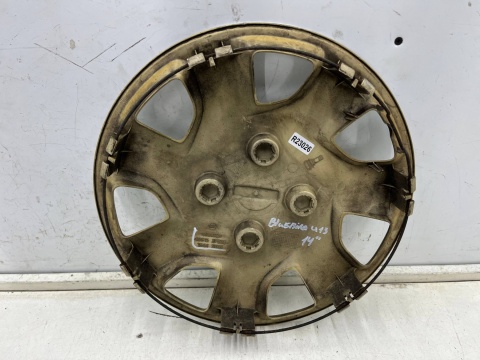 Kołpak Nissan Bluebird U13 91-97r. 14 cali oryginalny r14 jedna sztuka 40315-2f005
