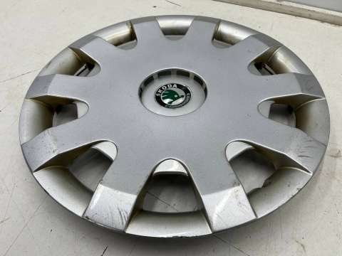 Kołpak Skoda Octavia 1 I 96-10r. 15 cali r15 oryginalny 1u0601147d