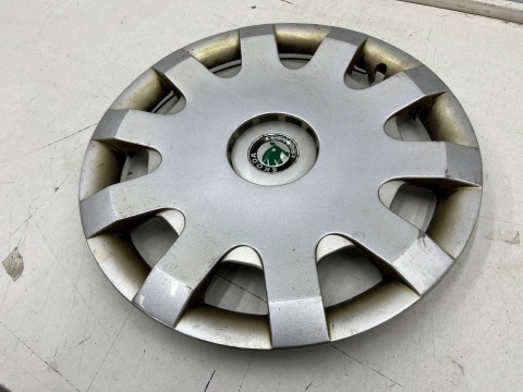 Kołpak Skoda Octavia 1 I 96-10r. 15 cali r15 oryginalny 1u0601147d