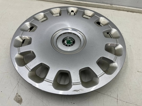 Kołpak Skoda Superb 1 I 01-08r. 16 cali r16 oryginalny 3u0601147b