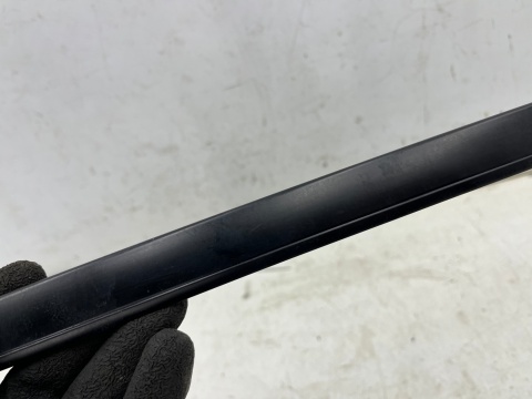 Listwa Mazda CX-3 CX3 14-21r. prawa tylna górna listewka ozdobna ramki szyby drzwi prawy tył