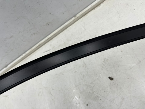 Listwa Mazda CX-5 II CX5 II KF 17r.- prawa przednia górna listewka ozdobna ramki szyby drzwi prawy przód KB7W-50-981N 