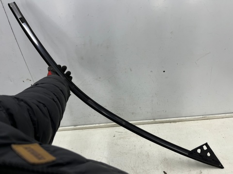 Listwa Mazda CX-5 II CX5 II KF 17r.- prawa przednia górna listewka ozdobna ramki szyby drzwi prawy przód KB7W-50-981N 