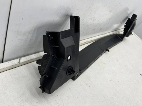 Osłona chłodnicy Mazda 3 IV BP 19r.- DOLNA kierownica powietrza pasa przedniego wlot atrapy bckc-50a21