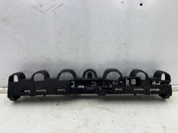 Ślizg Renault Clio 4 IV HB 12-20r. tylny środkowy wspornik mocowanie zderzaka wzmocnienie 850424418r