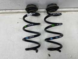 Sprężyna Nissan X-Trail III T32 Rogue 13-21r. sprężyny tylnego zawieszenia tył komplet