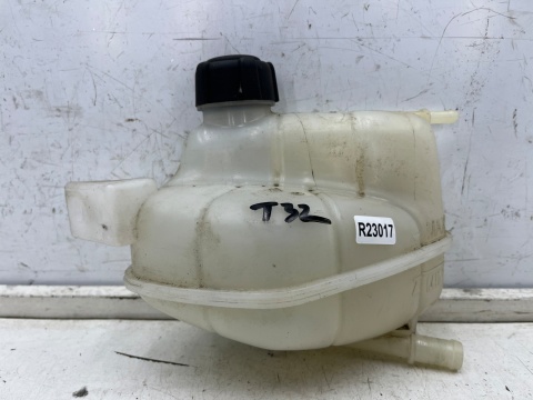 Zbiorniczek wyrównawczy Nissan X-Trail III T32 Rogue Qashqai J11 Kadjar 13-21r. 1.3 1.2 1.5 1.6 dCi zbiornik płynu chłodzącego